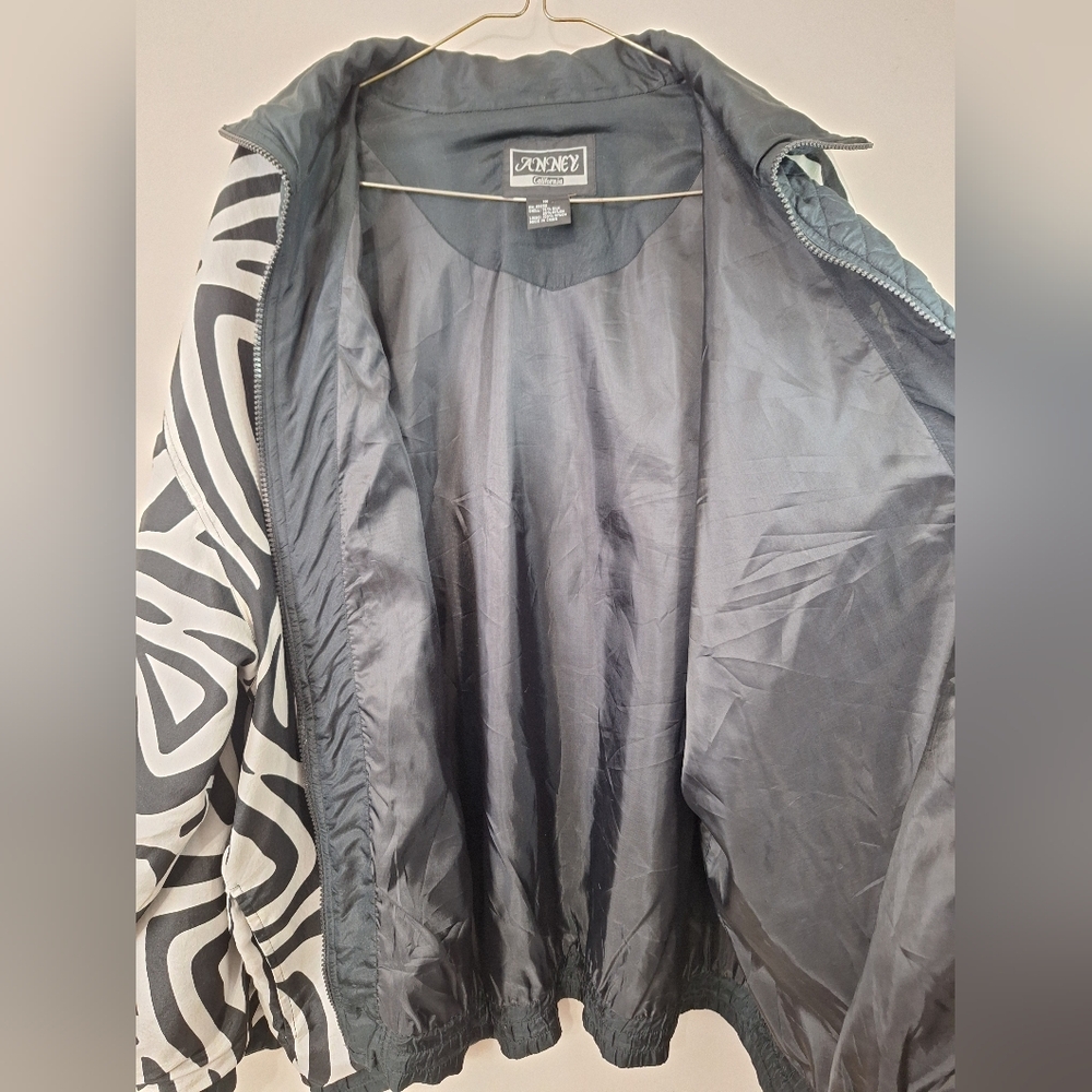 Vintage ​Anney California Black White Zebra Print Silk Bomber Jacket 1X - Picture 4 of 8